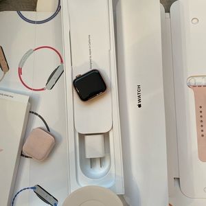 Apple~Series 4 iWatch